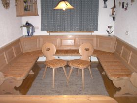 Nr. 88 Eckbank Ettner.JPG