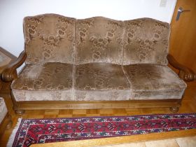 Nr. 187 Maintok, Vievel, Sofa usw. 006.jpg